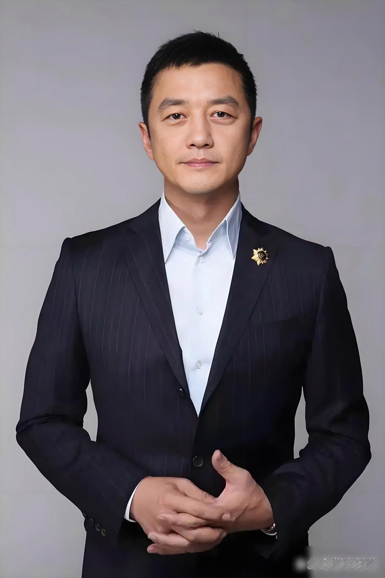 李亚鹏深夜微博发文警告王菲你不要脸我还要脸别连累我一家人这一