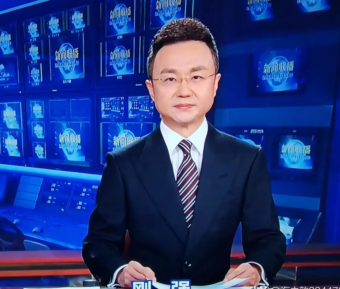 头条新闻董事长是谁啊视频(头条新闻董事长是谁啊视频全集)