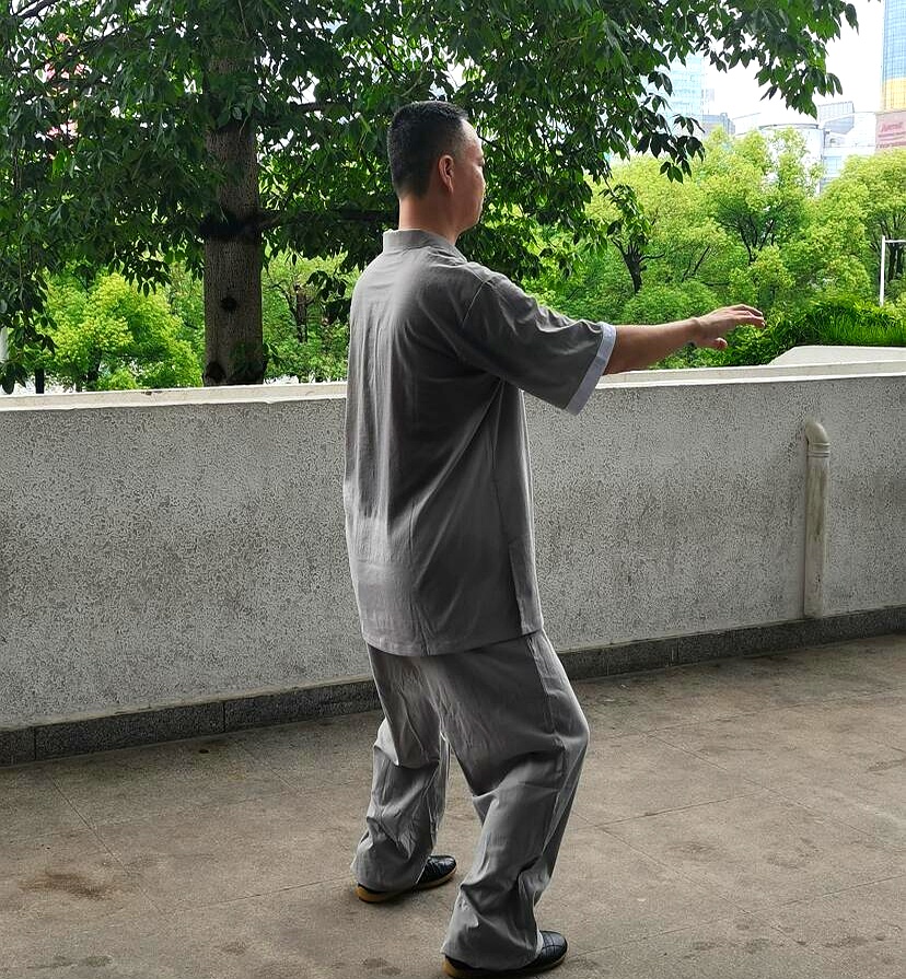 今天我站桩练了1小时52分钟