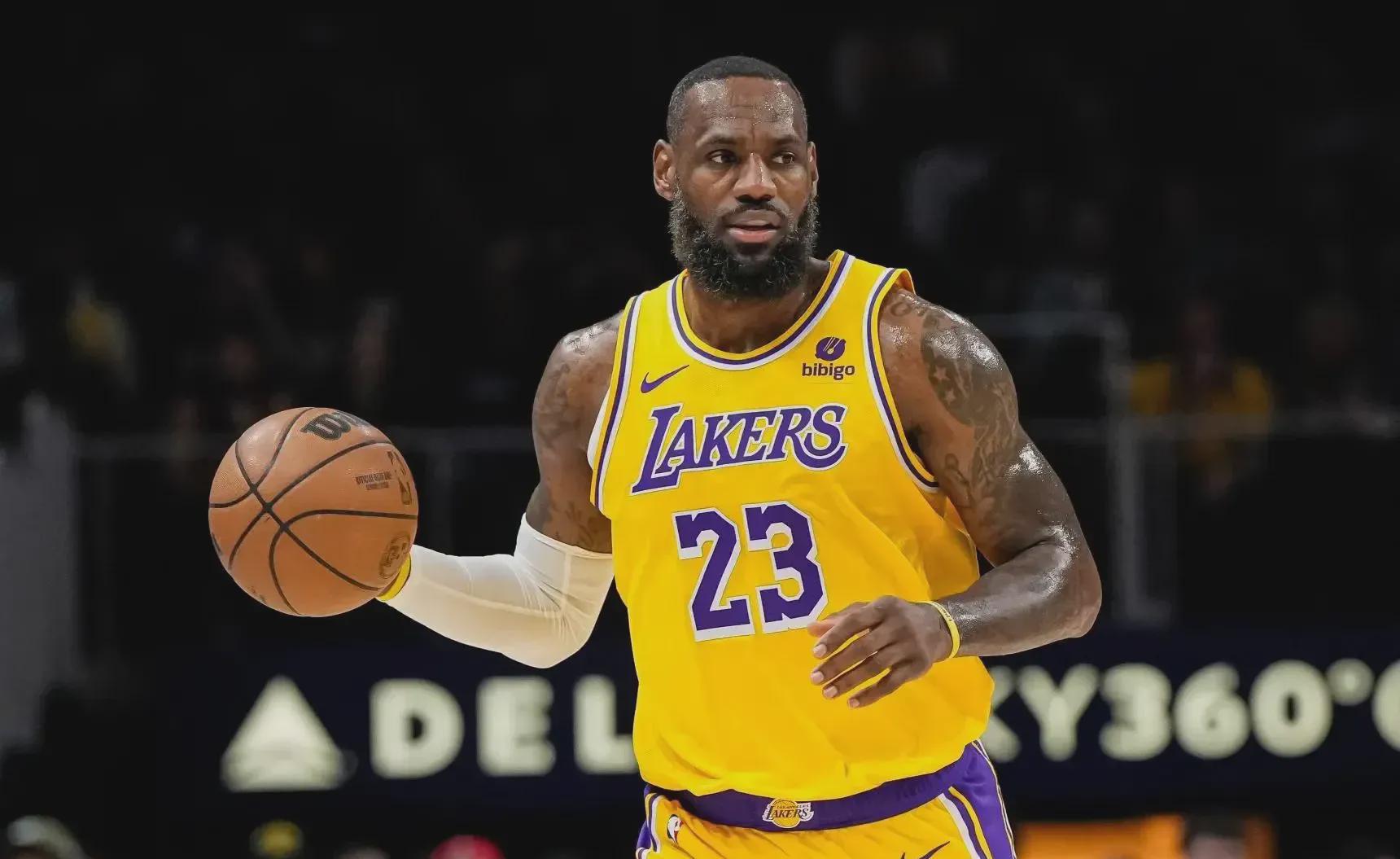 下面是一条关于湖人超级巨星勒布朗