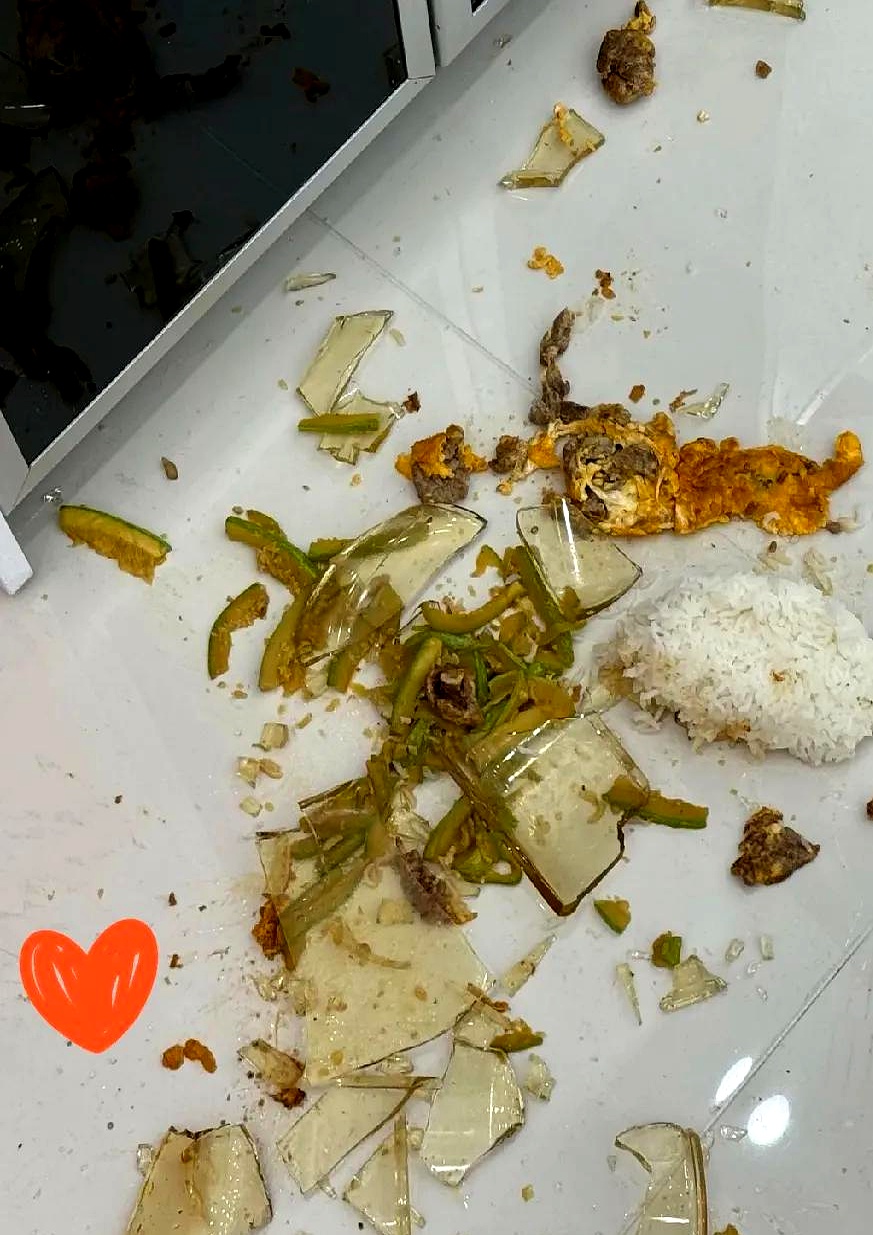 我在娘家一直念书,念到上班,从来没做过家务,回到