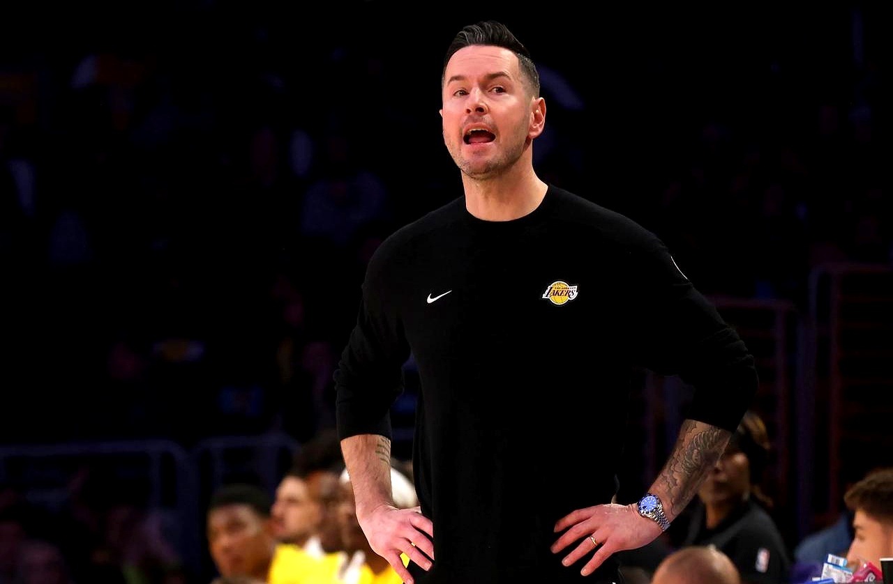 雷迪克喜欢打快,喜欢无限换防,喜欢灵活性的阵容