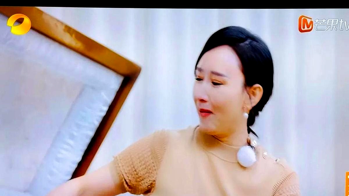 不仅主动挑战高能任务,连表情包都比其他嘉宾多出三倍库存胡静综艺