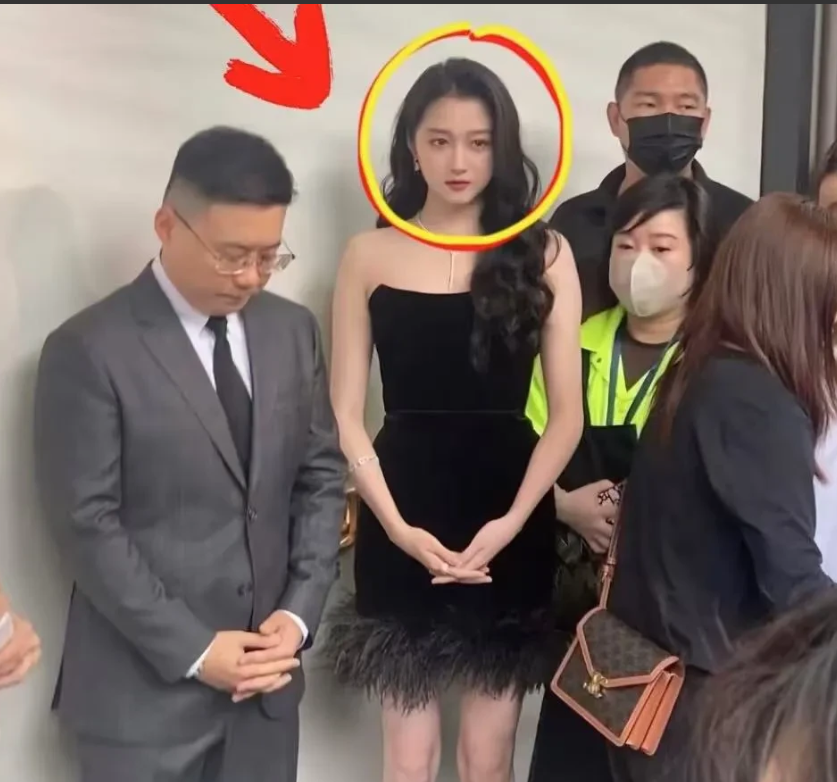 还得看三观契合,是不是李庚希关晓彤身高对比景甜,关晓彤对比照片