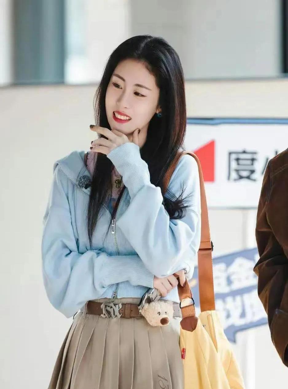 现在想想,张碧晨以前怎么就看上他了呢?