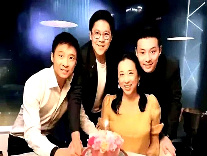 离婚19年还能稳坐霍家"隐形c位",全凭三个儿子霍启刚,霍启仁,霍启山