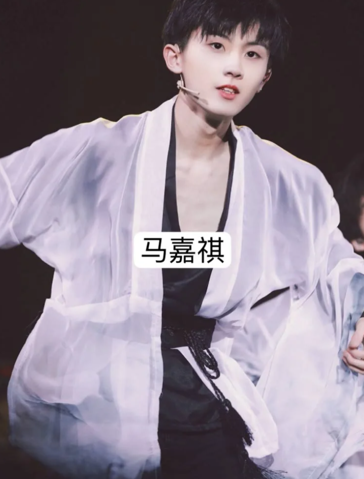 锁骨能养鱼的男明星 锁骨能养鱼的男明星