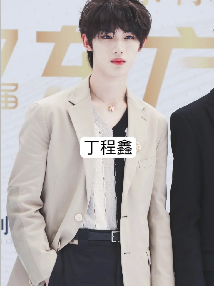 锁骨能养鱼的男明星 锁骨能养鱼的男明星