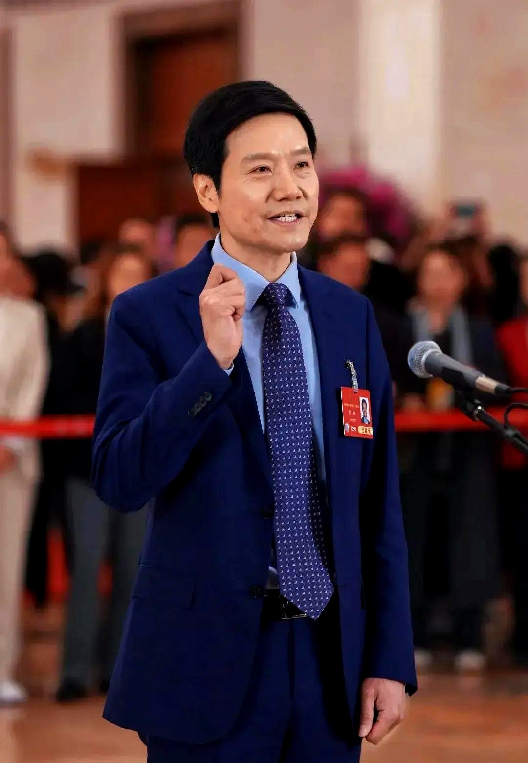 雷军父亲，雷军父母是做什么的