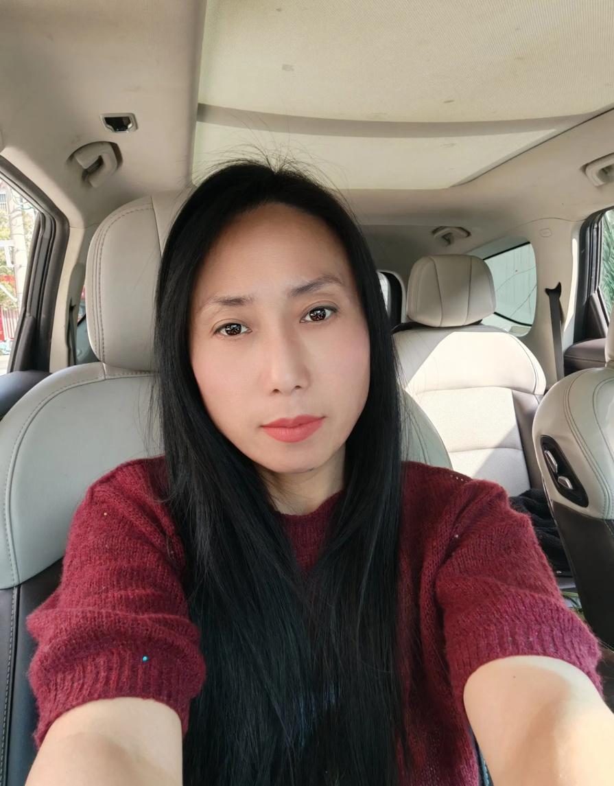 鸳鸯并不是一生一个伴侣,只要结婚后第二年,母鸳鸯生完蛋后,孵蛋完全