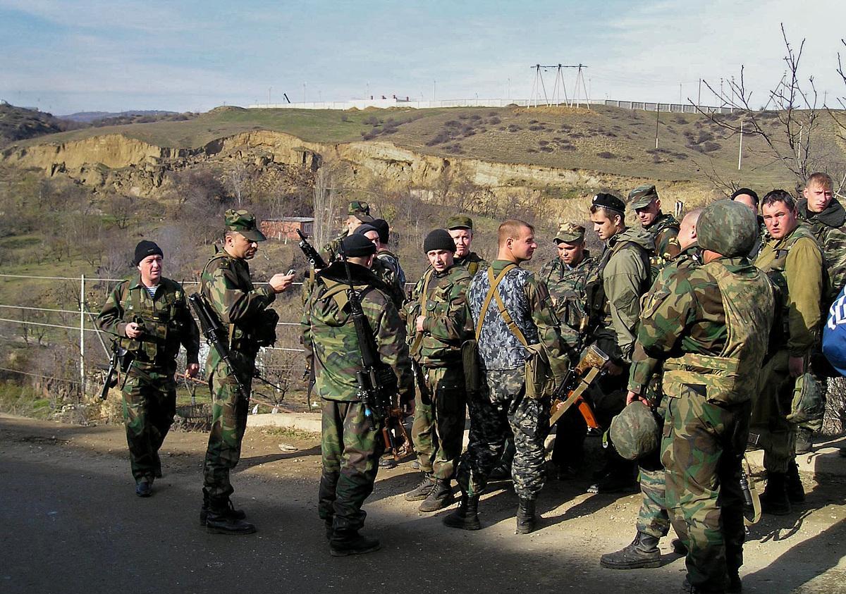 现在明摆着,大漂亮家不管小泽怎么样,都会与大毛谈