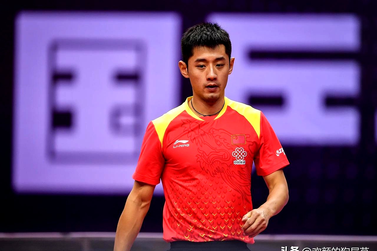 背后,谁又知道他的腰有多疼,有个学生家长发抖音,我刷到了,说张继科有