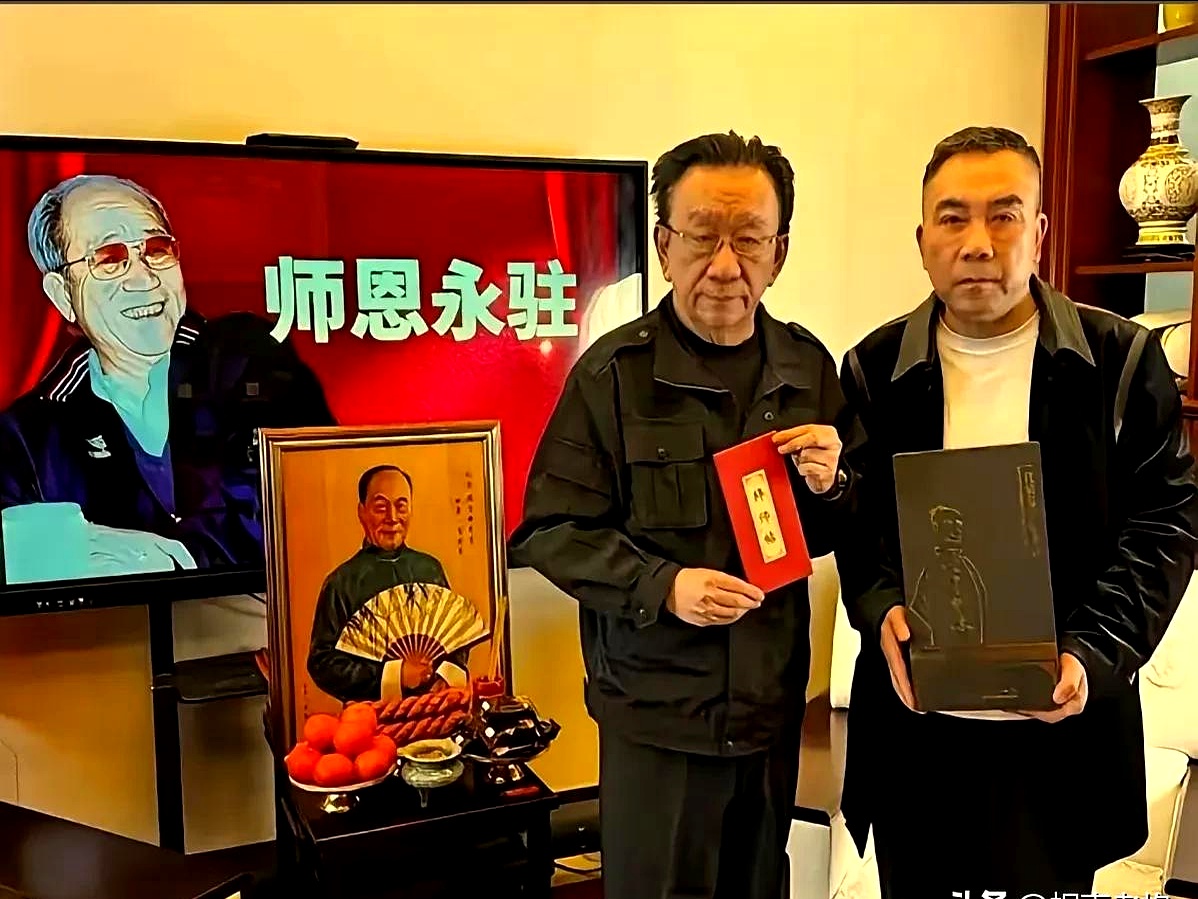 侯老二缺席杨少华葬礼,这场江湖戏码比相声还精彩 天津相声圈的天,塌