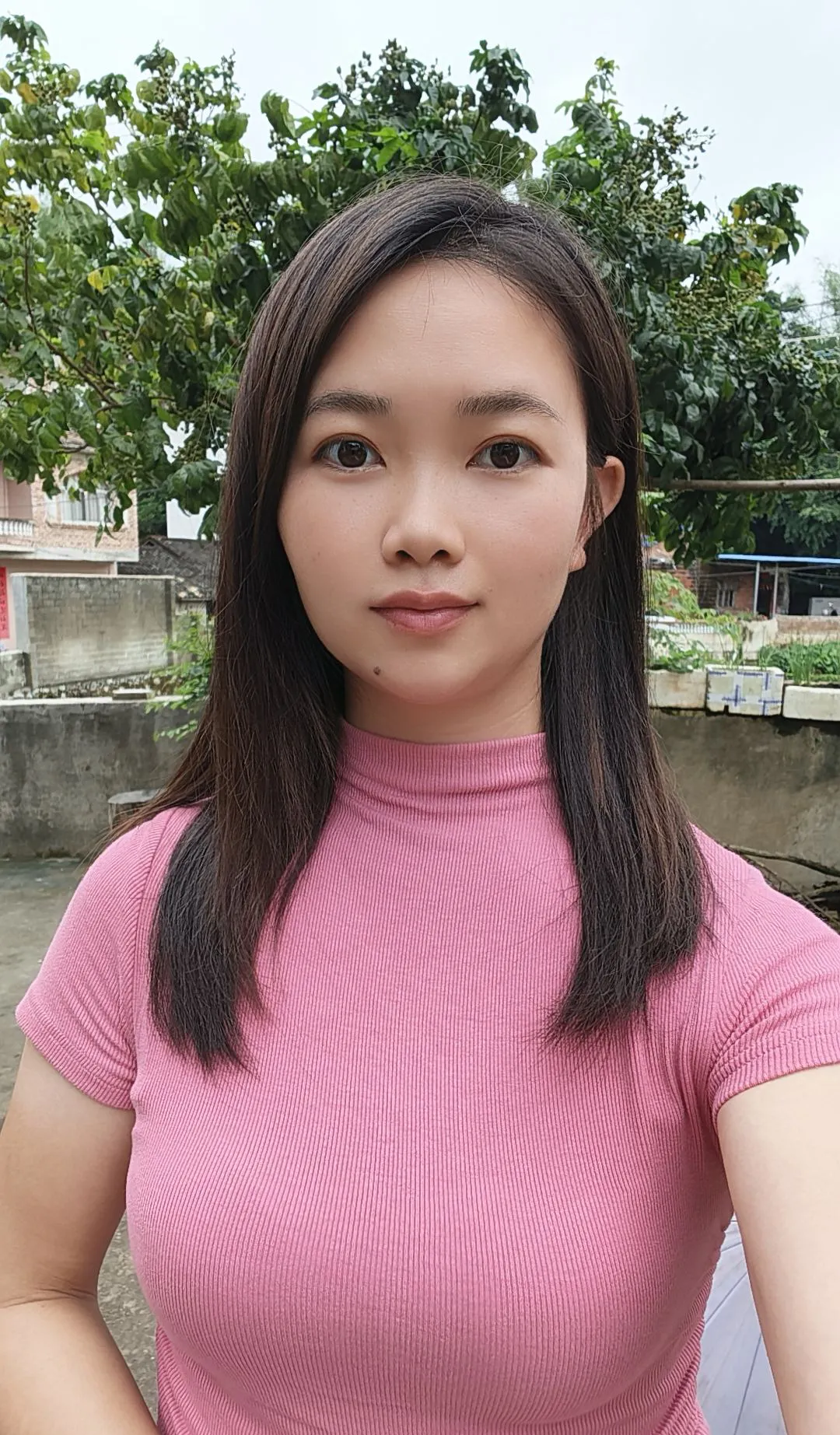 我来自广西梧州岑溪市,一个小山村里长大的孩子