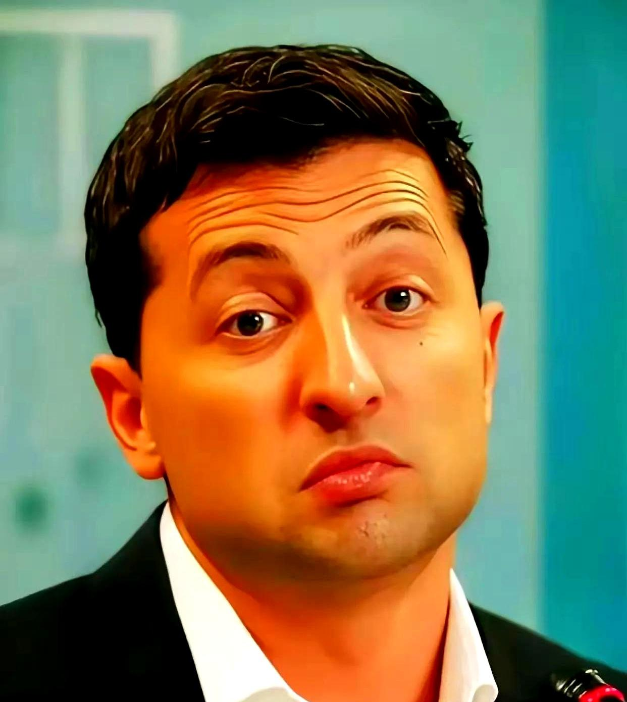 我当时正洗碗,女儿把榴莲弄开,她和她老公还有孩