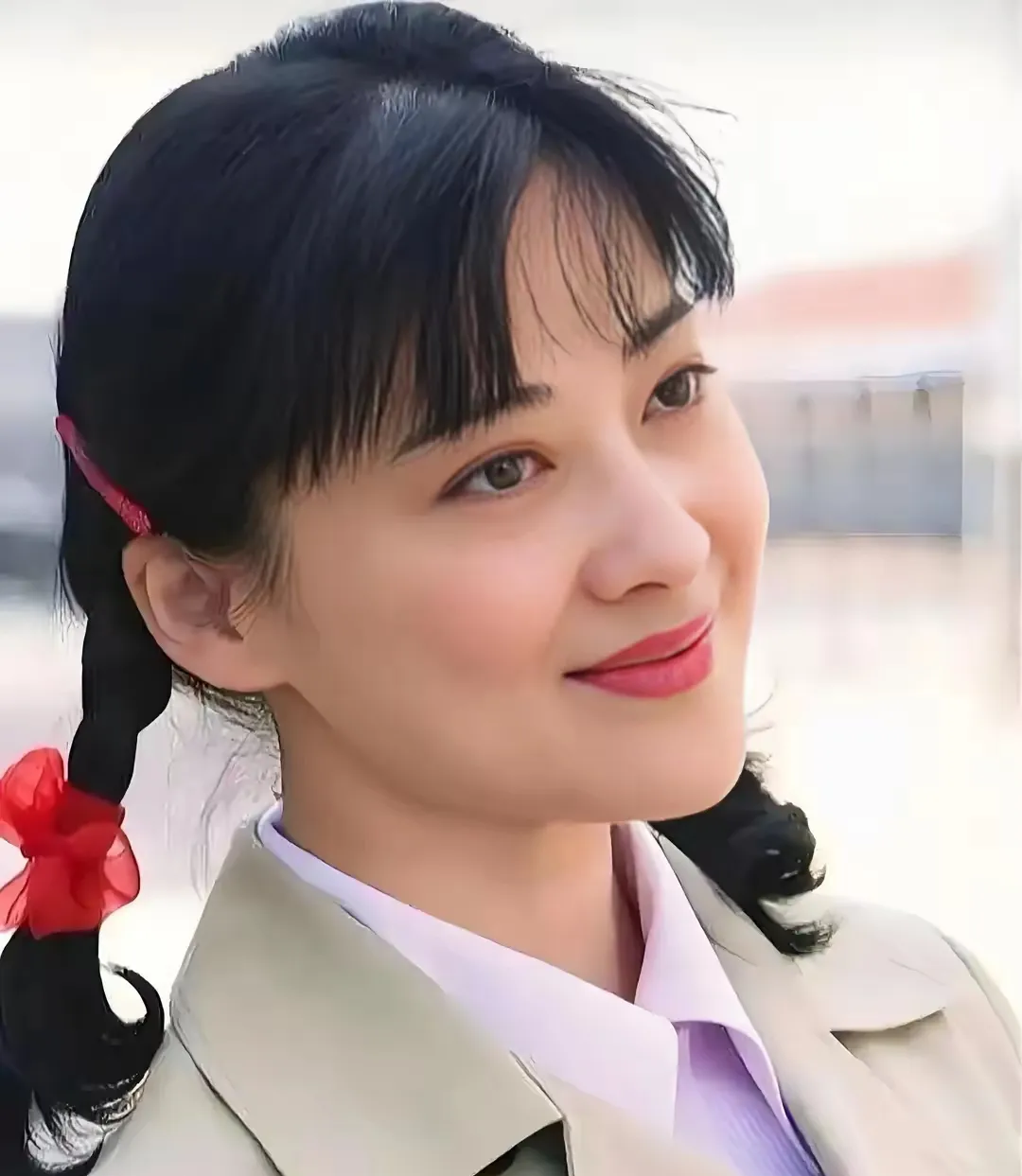 梅婷有多美,仔细看看她的五官真的是完美无缺,尤其是那双迷人的大眼睛