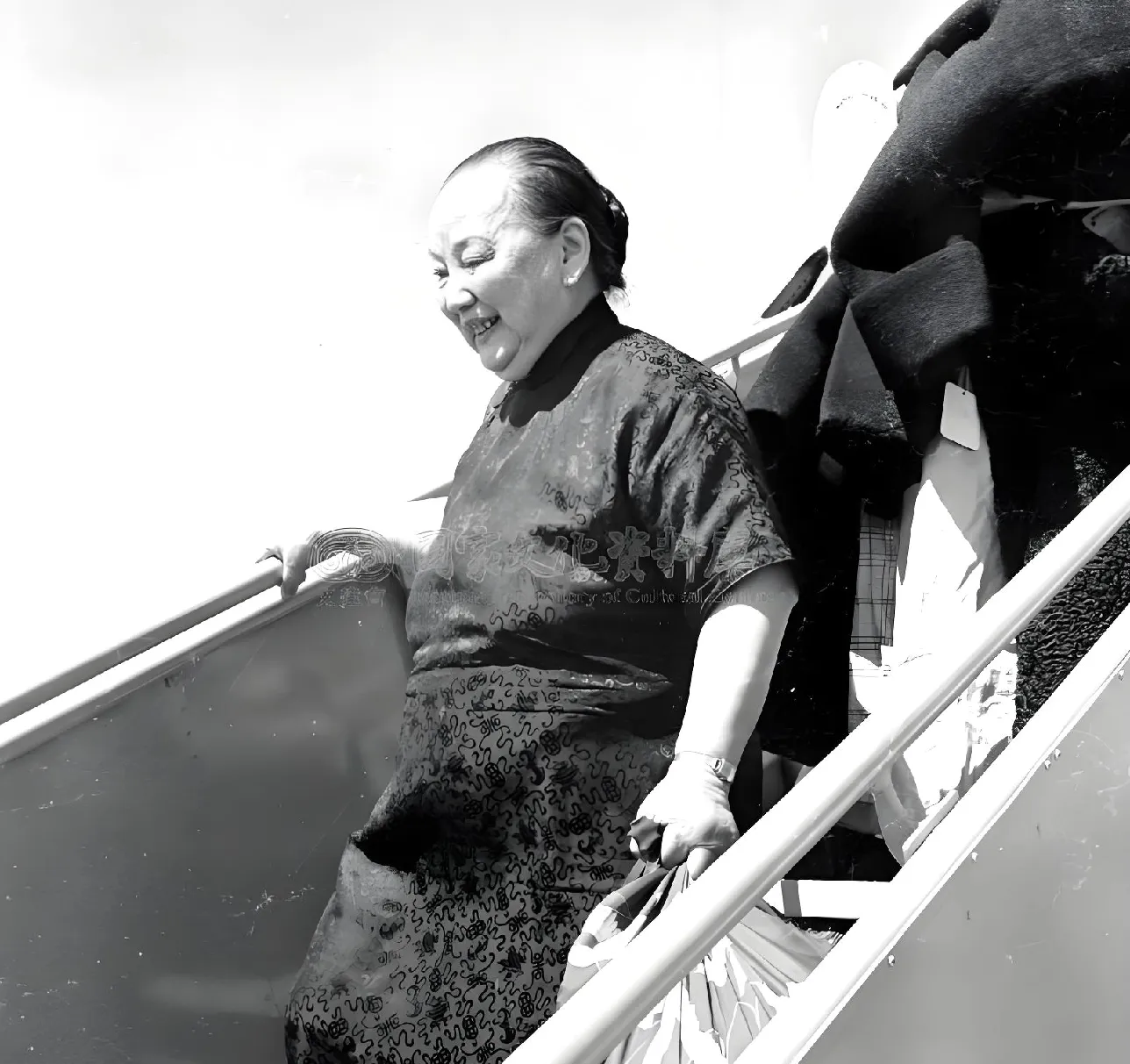 1961年,胡适的妻子江冬秀在晚年的样子,虽然长相一般,但两人最后还是
