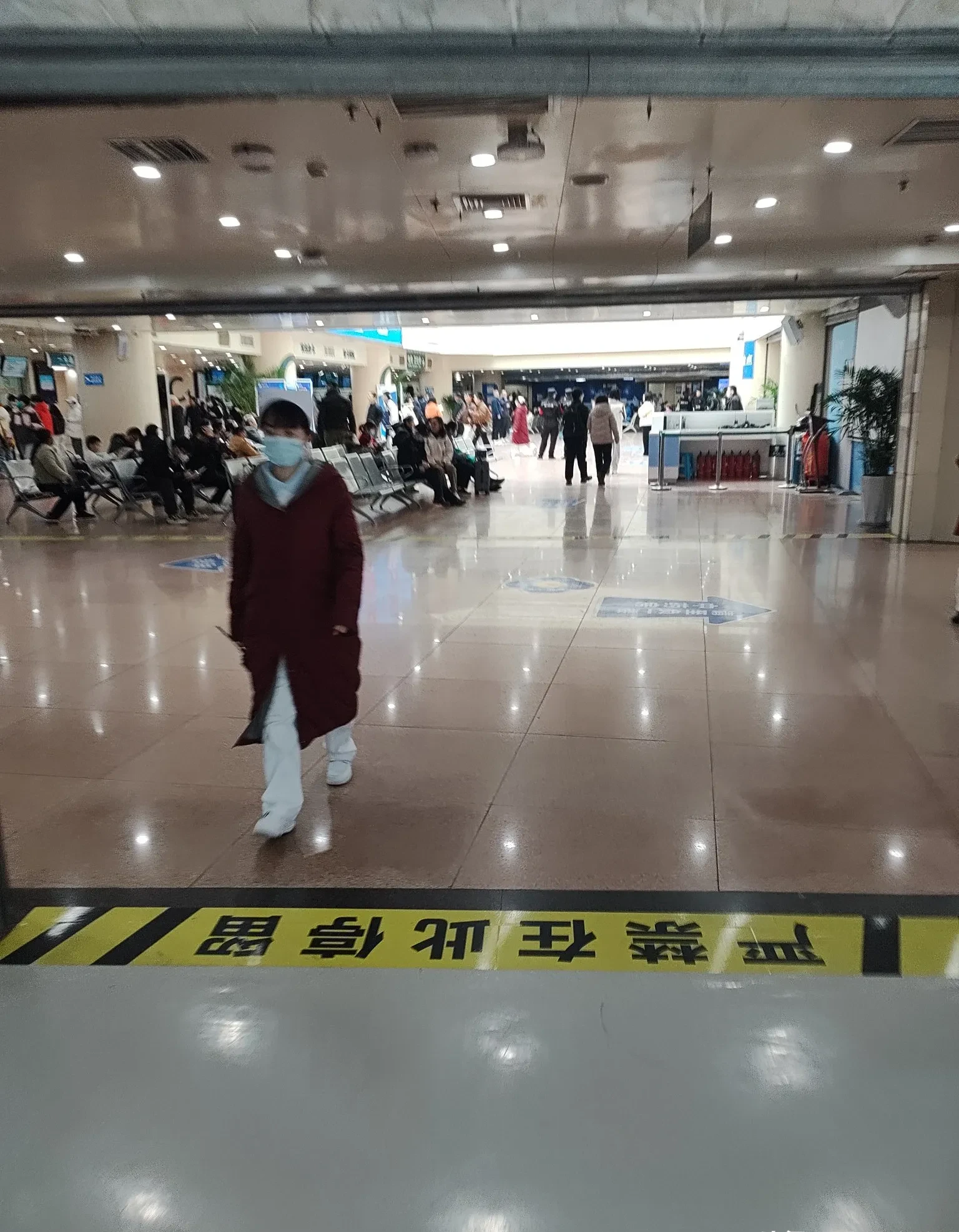 昨天我们科室规培的护士小李跑来问我:现在连博士都