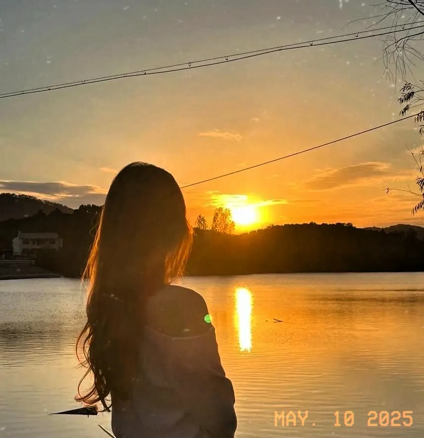 这电话把我整得脑门发紧