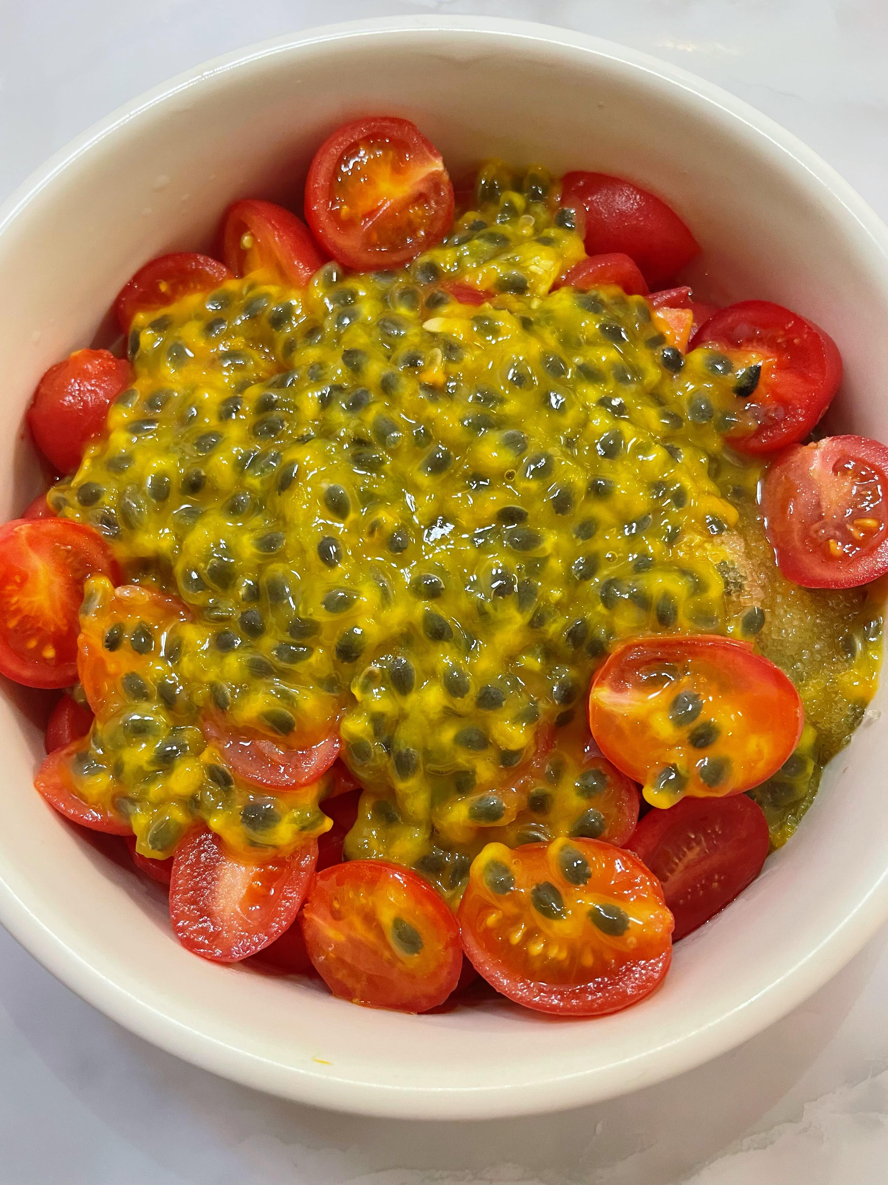 百香果渍圣女果,巨清爽巨解腻 简单又好吃,求你们都去试试!