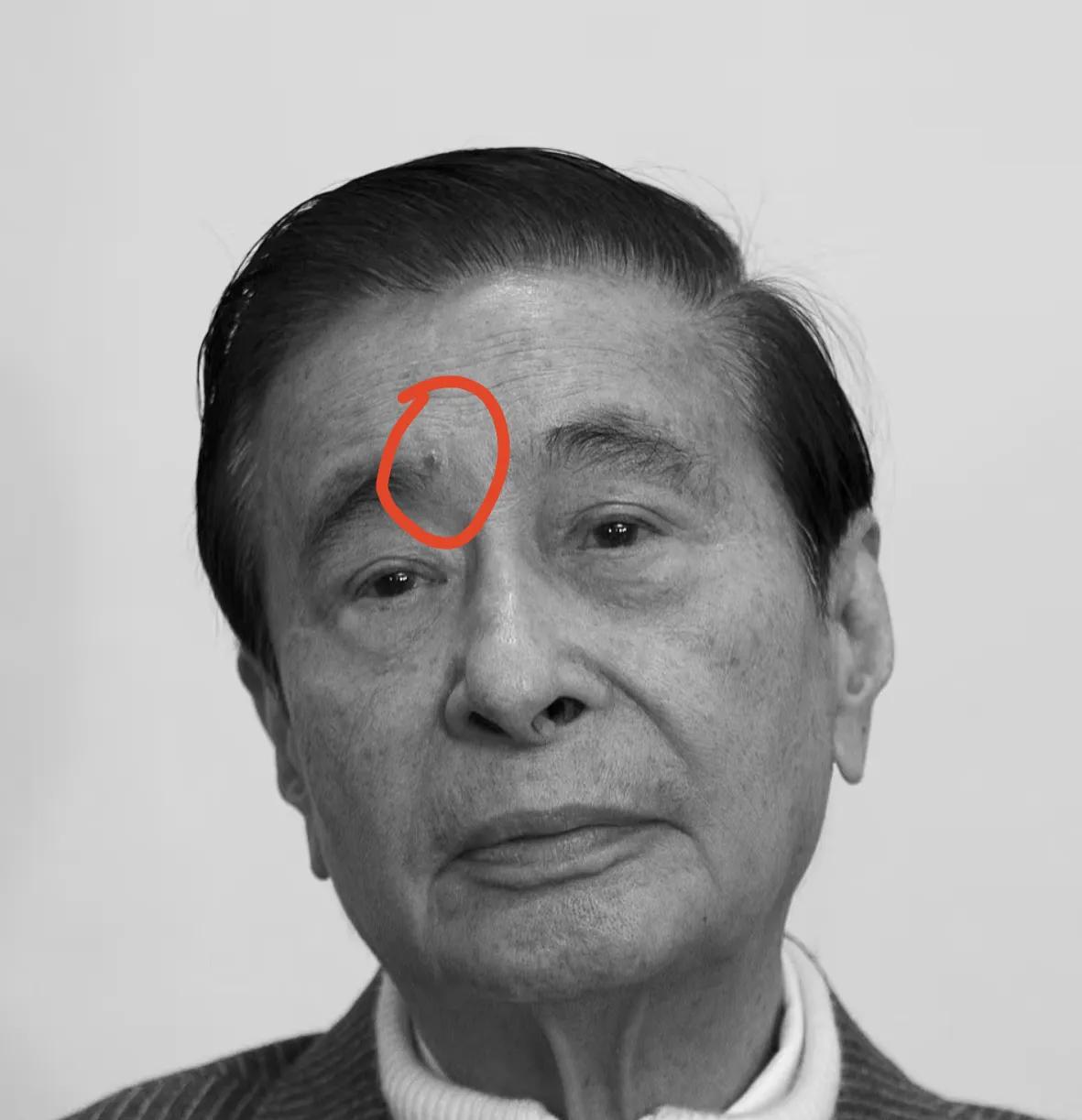 我姥爷看完李兆基的照片后
