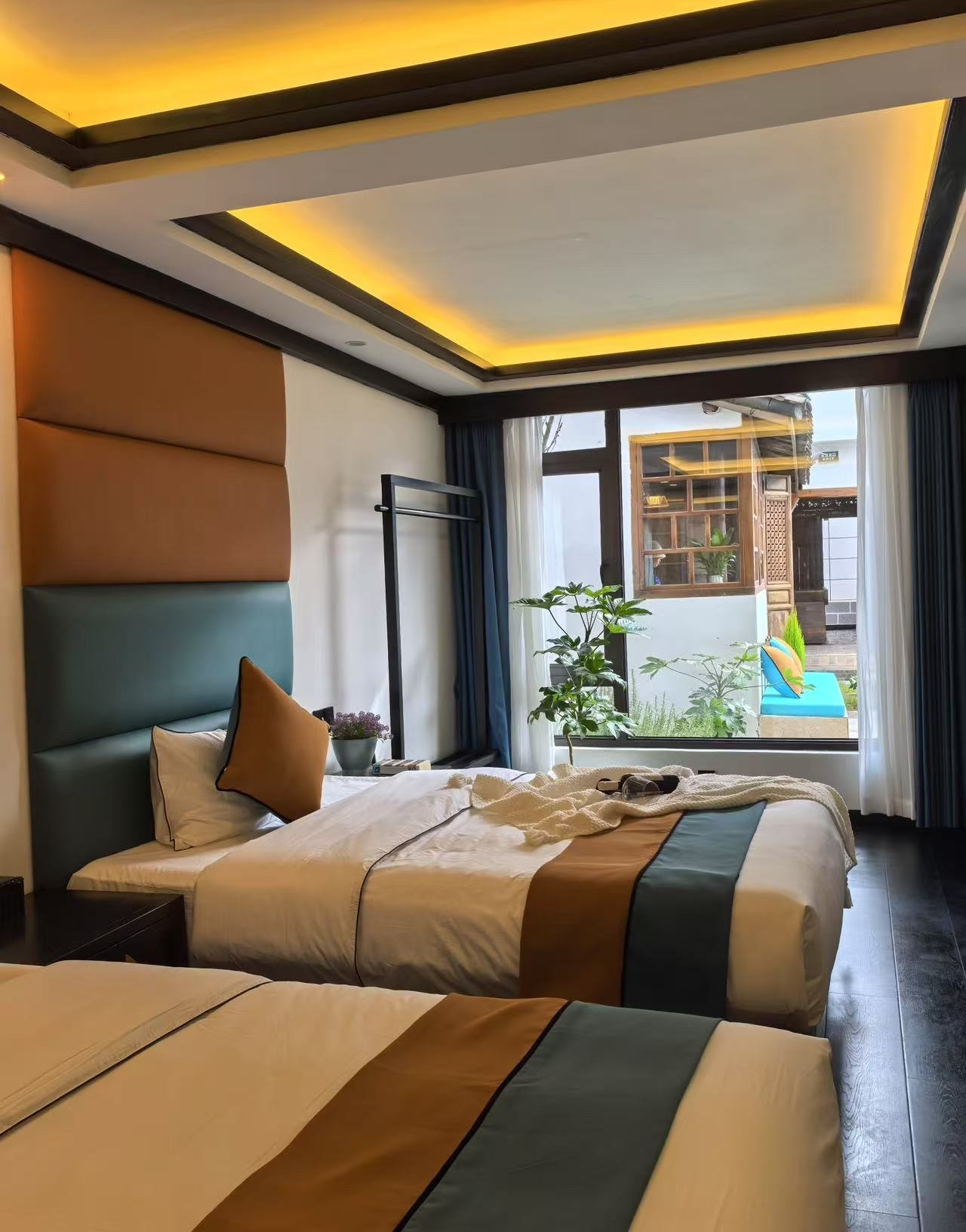 爸妈去云南玩了十天,享受了那里的美景,真让人羡慕