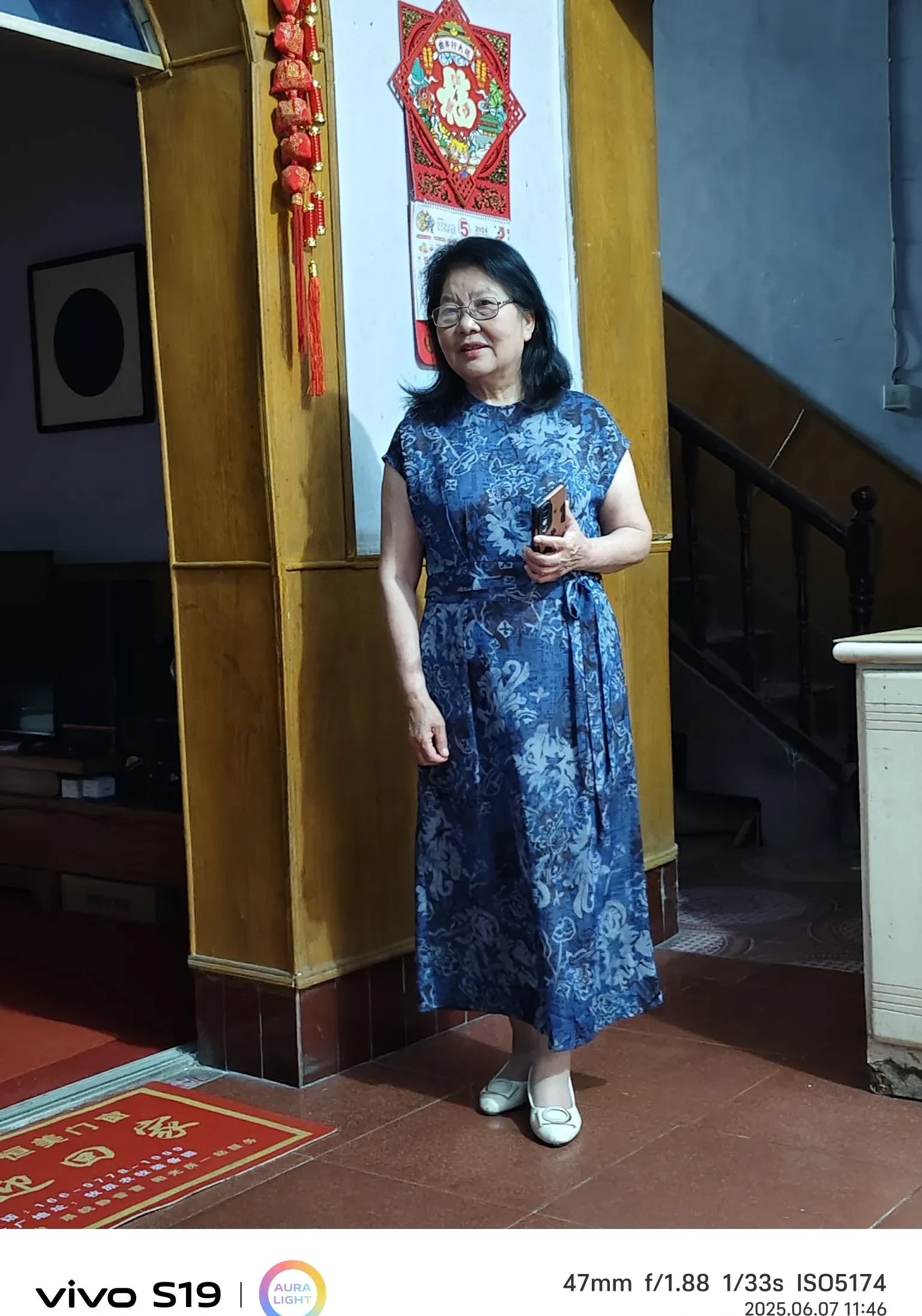 半月前在某超市看中了它,可喜欢了,但一看袖子太短