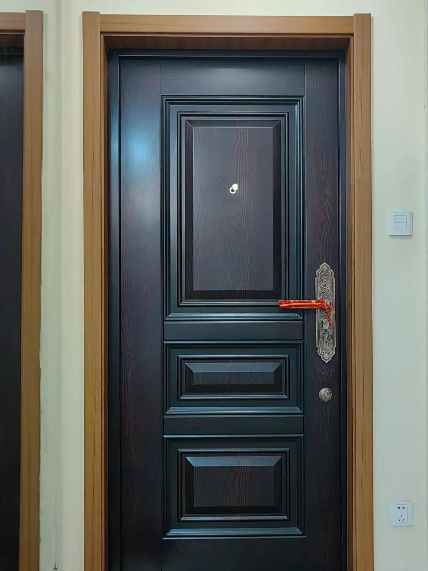 昨天下午,我老公下班回到家,说了一件事,吓得我不敢做声