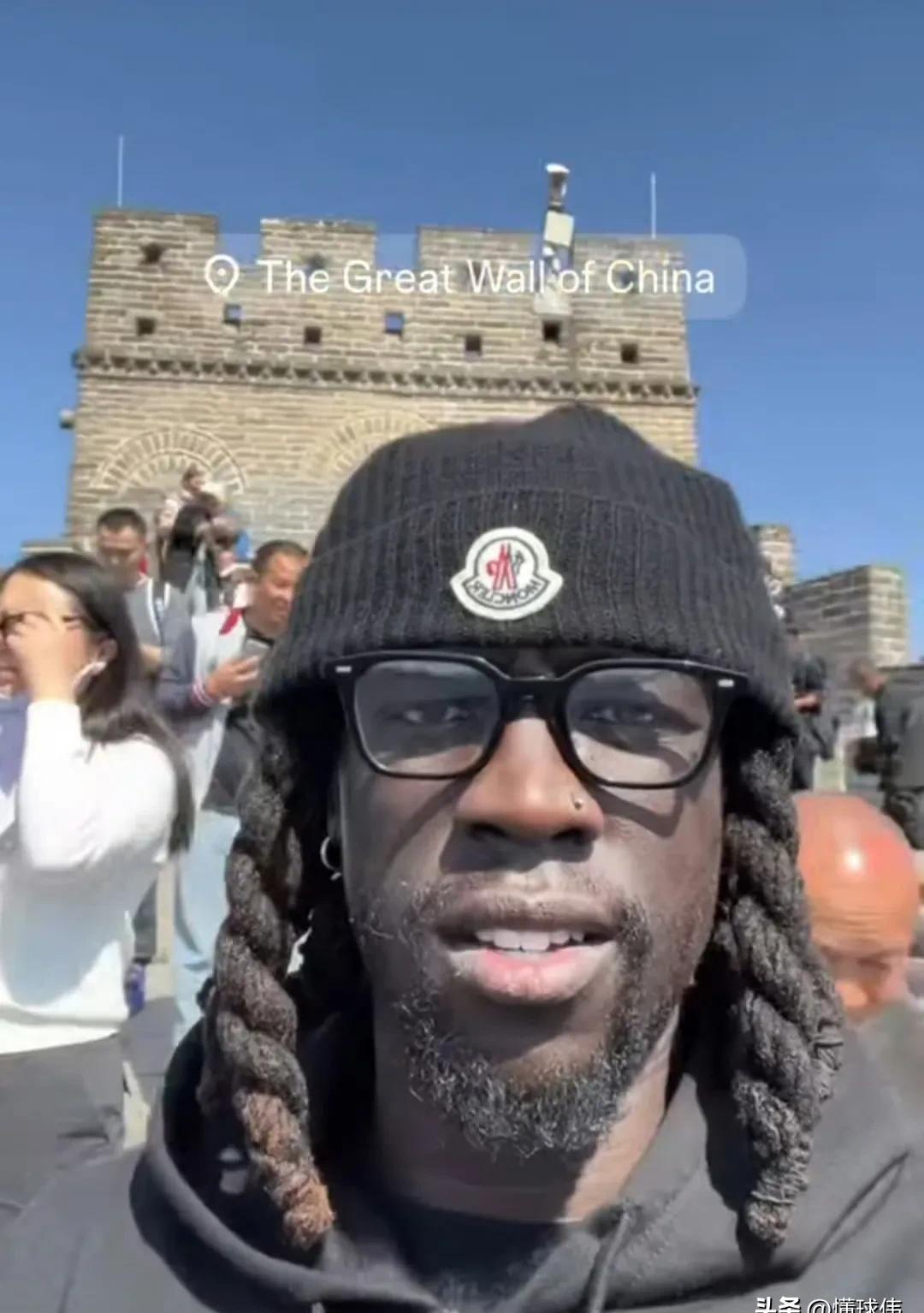 北京队的外援奥莫特他趁着假期跑去长城溜达了一圈你们知道吗?