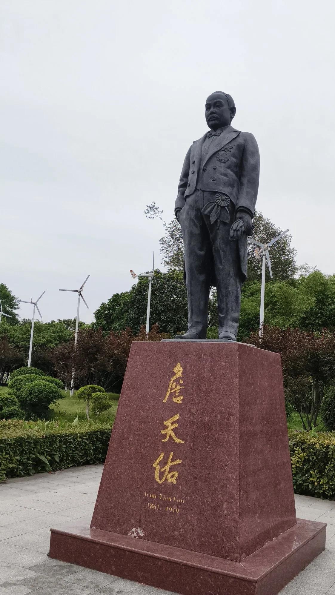 现在这个时候来总结感受,一个字:累,两个字:人多