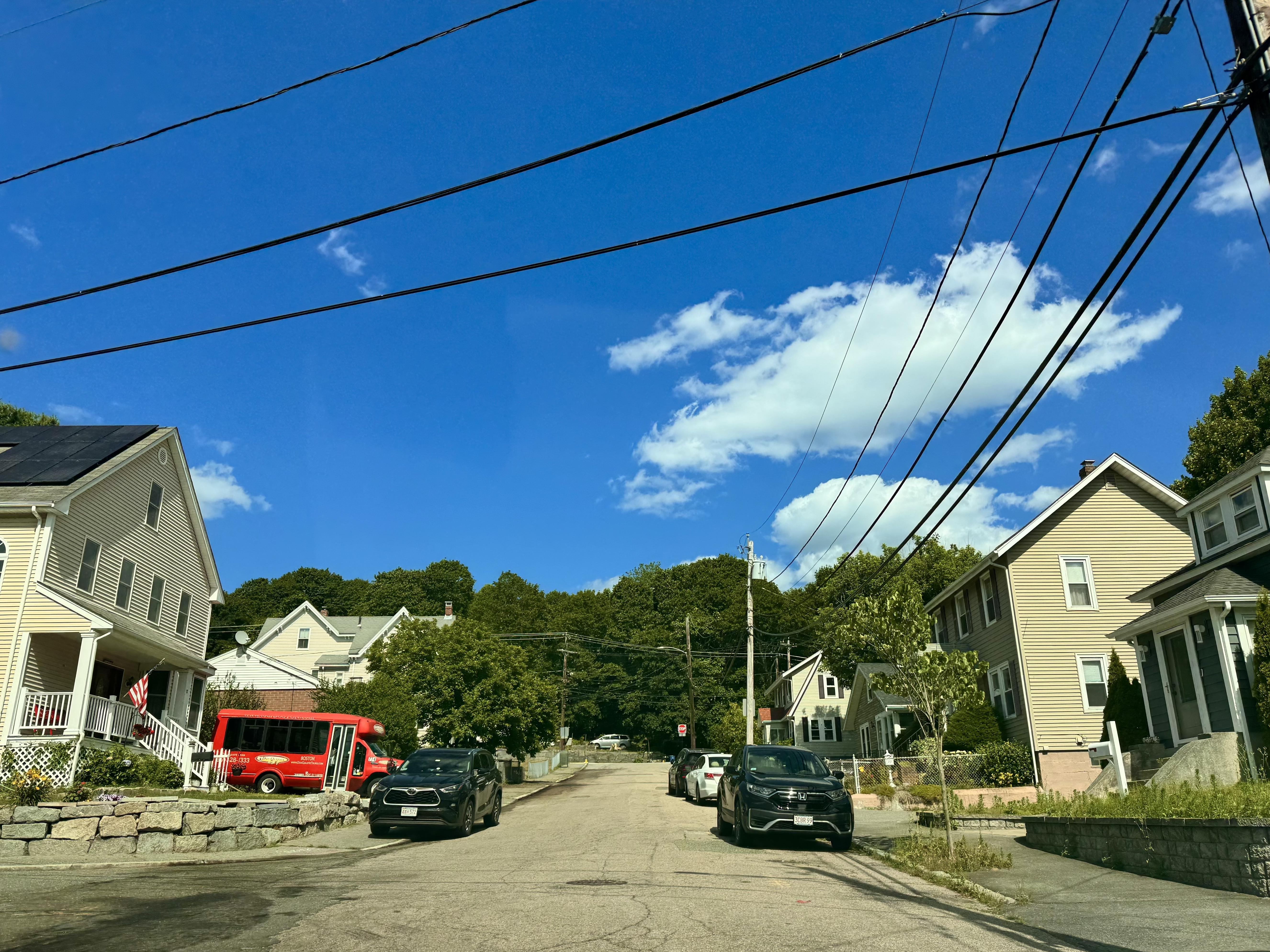 在美国租了一个月的房子,入住时发现,冰箱里除了几瓶矿泉水,还摆着几