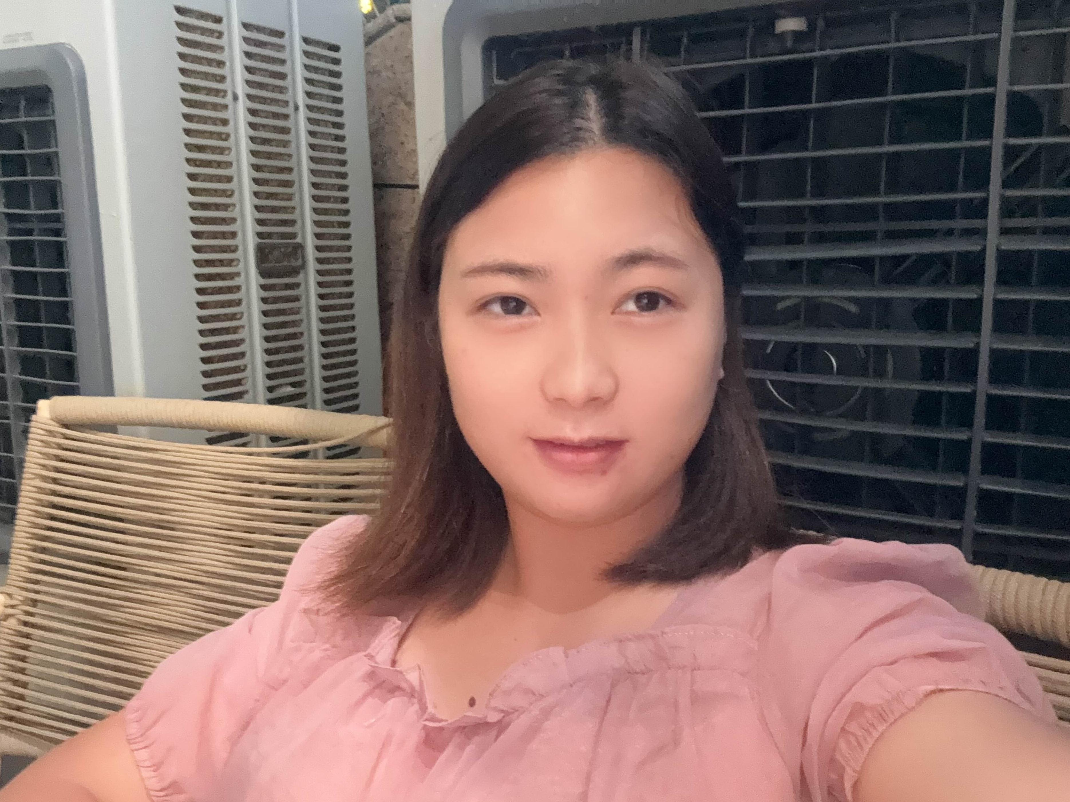 广西小枫现在盼着我小九跟老谭离婚,我们目前是有矛盾但是我小九还没