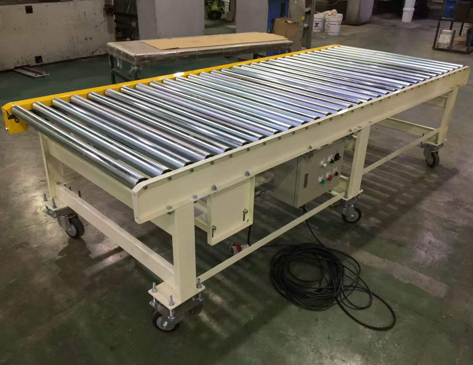 迅速地送达指定辊筒输送机滚筒输送滚轮输送带滚轴式传送机图片辊道