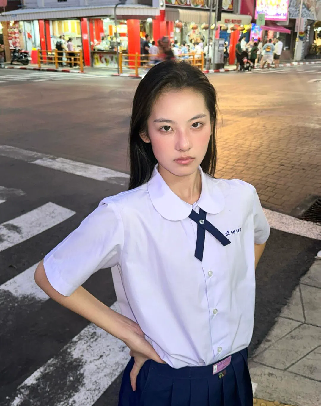 她们回到老家后,通常都挺低调的