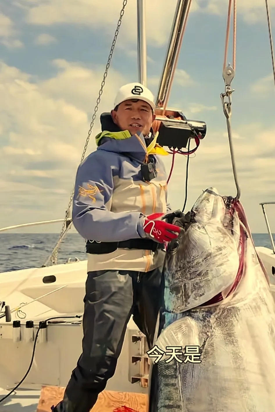 但凡邓刚做点假,早就身败名裂了