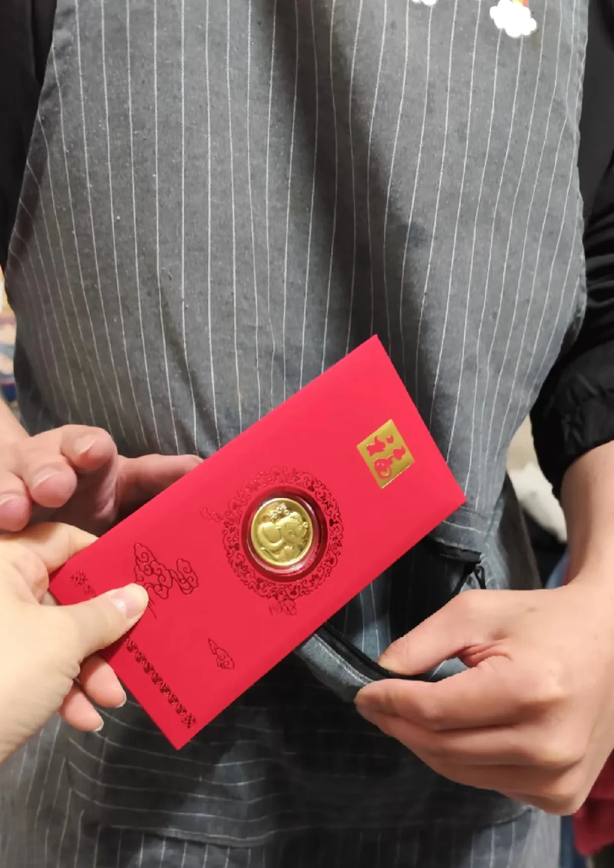 我就说发个1000块红包,也不算啥大事.邻居好