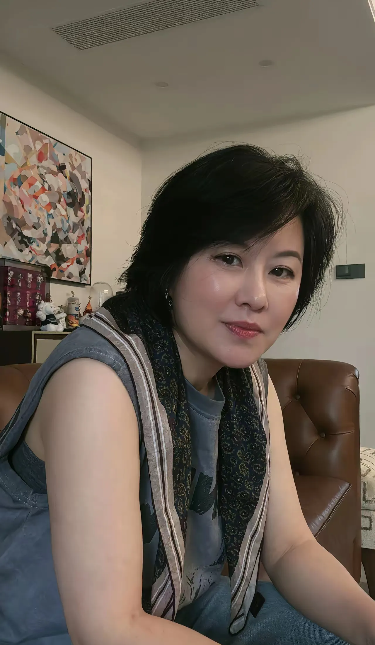 咋回事呢,咋就没人愿意走进婚姻这道门了?