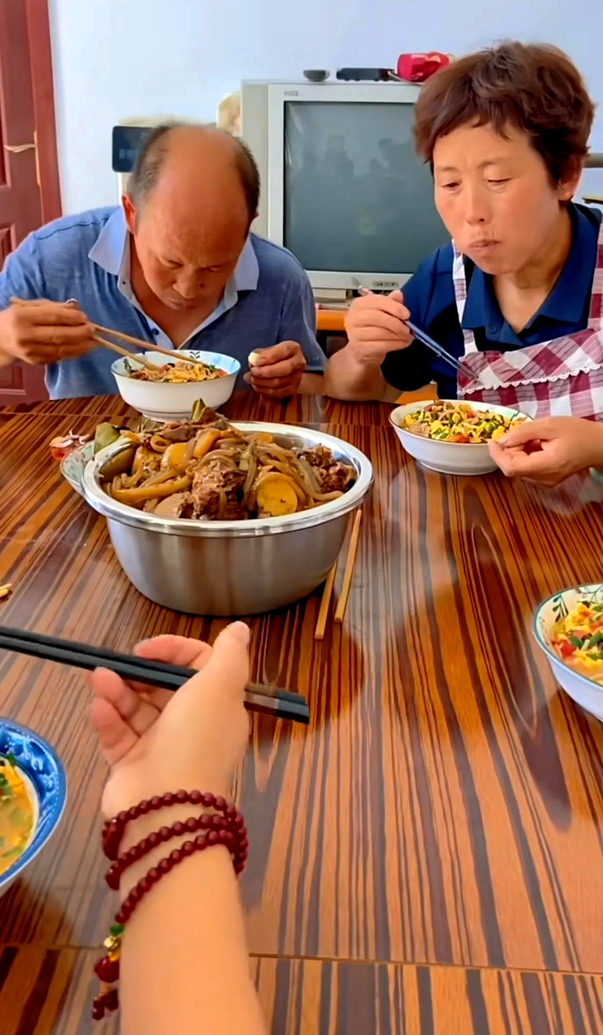 他妈大妮为了这事儿家里头可没少操心