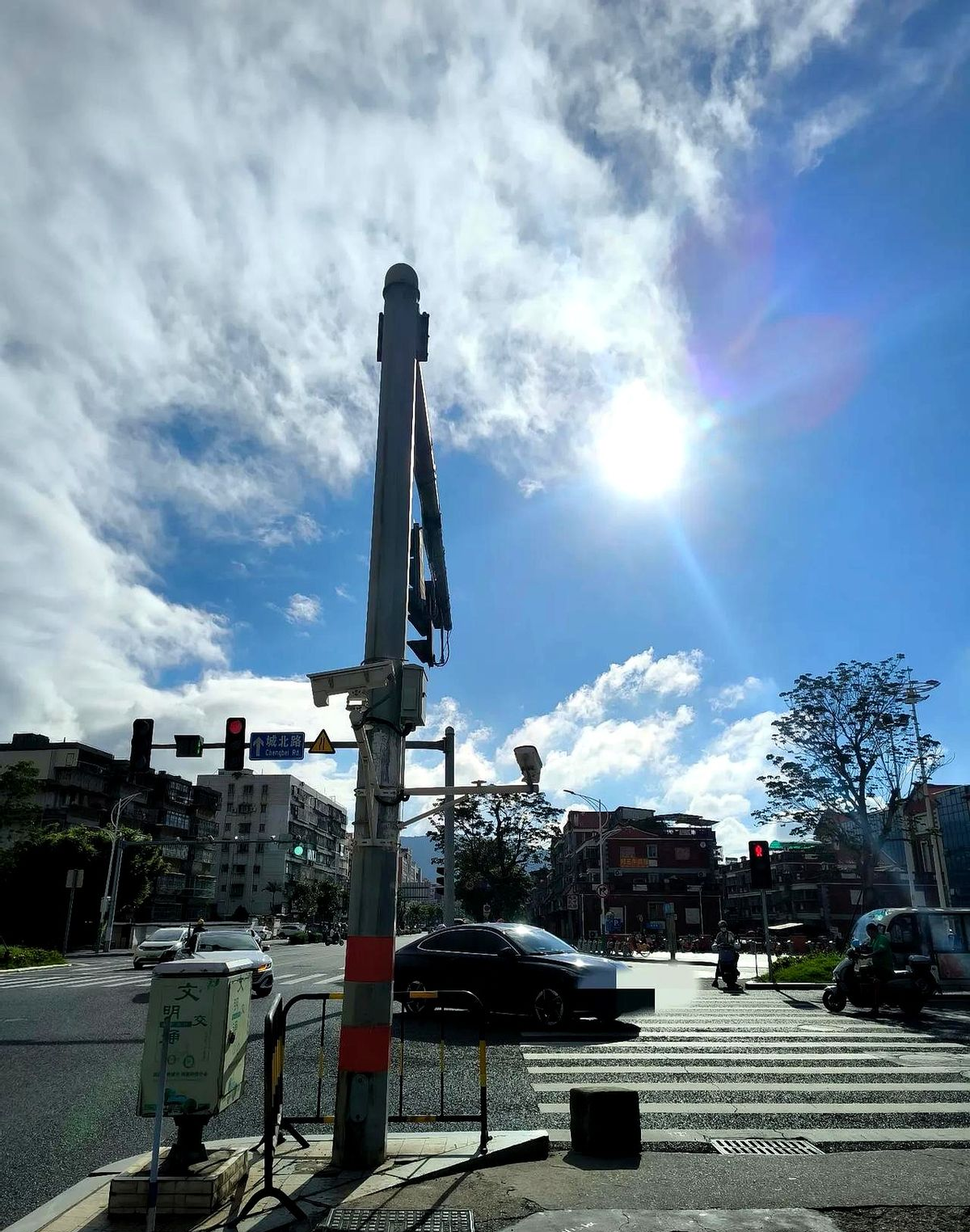 感觉现在天气是真变样了,就说泉州吧,以前每年一到回南天,那滋味真是