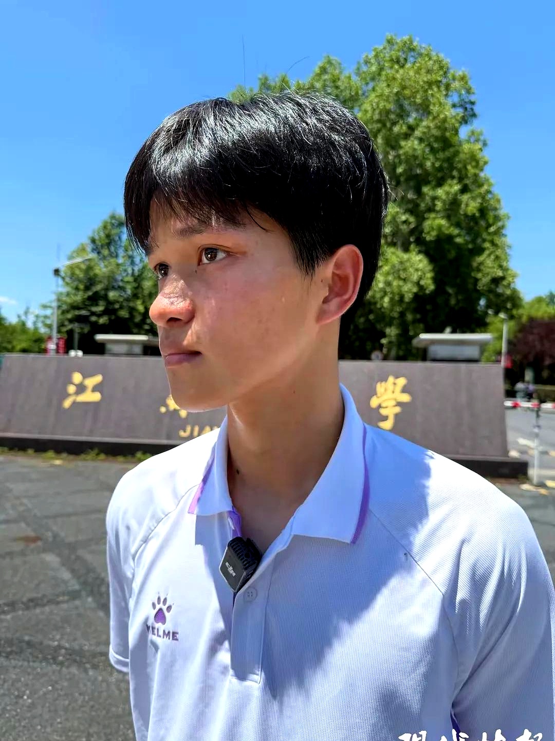 新华社最近对国家足球队的批评可真够直接,够狠的,让人觉得很痛快!