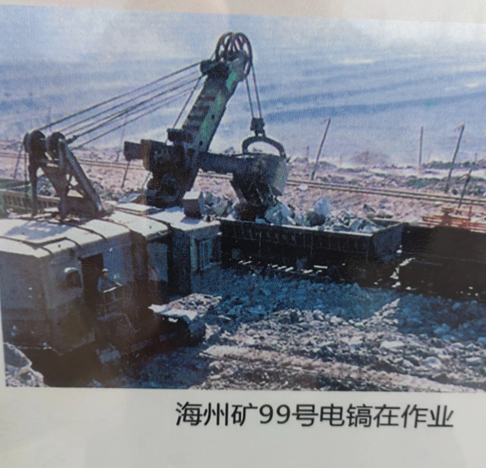 咱们现在的退休政策是男的60岁,女的50岁