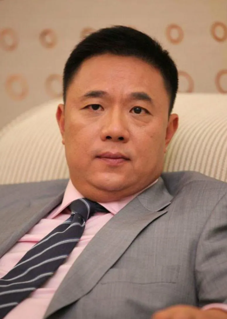 身家至少50亿以上!