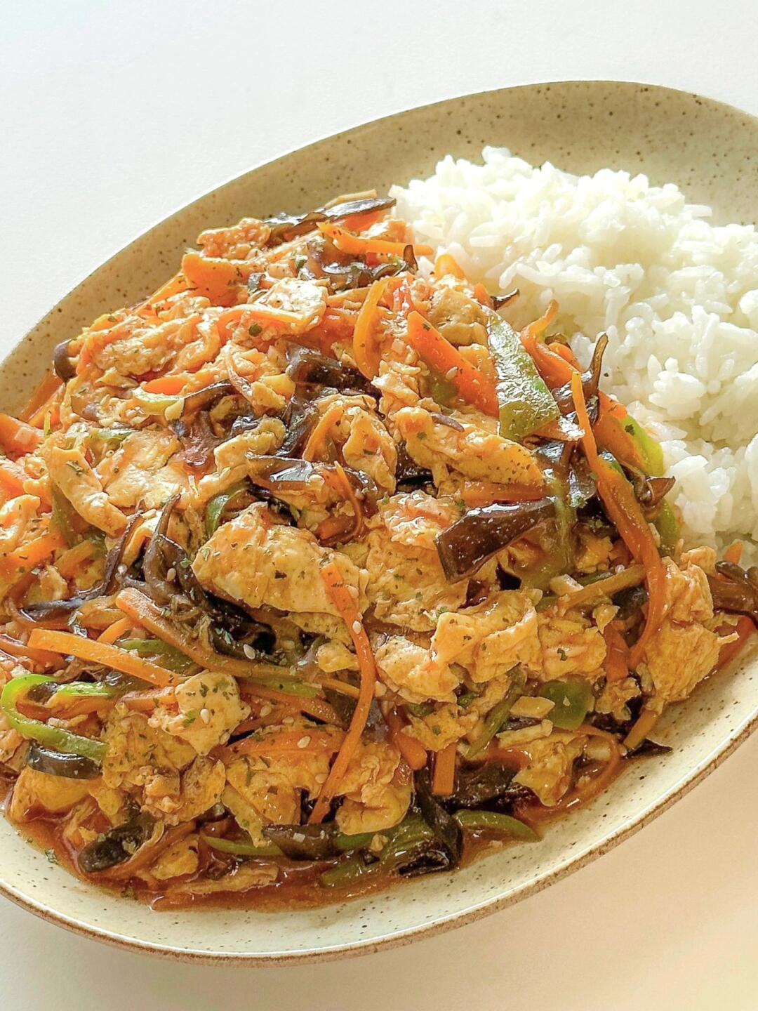 肉都好吃的鱼香鸡蛋汤汁浓郁巨下饭