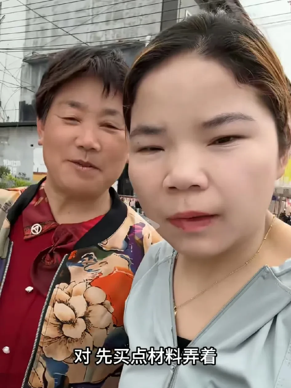 牛不啦鸽子父母干豆腐摊生意不太行