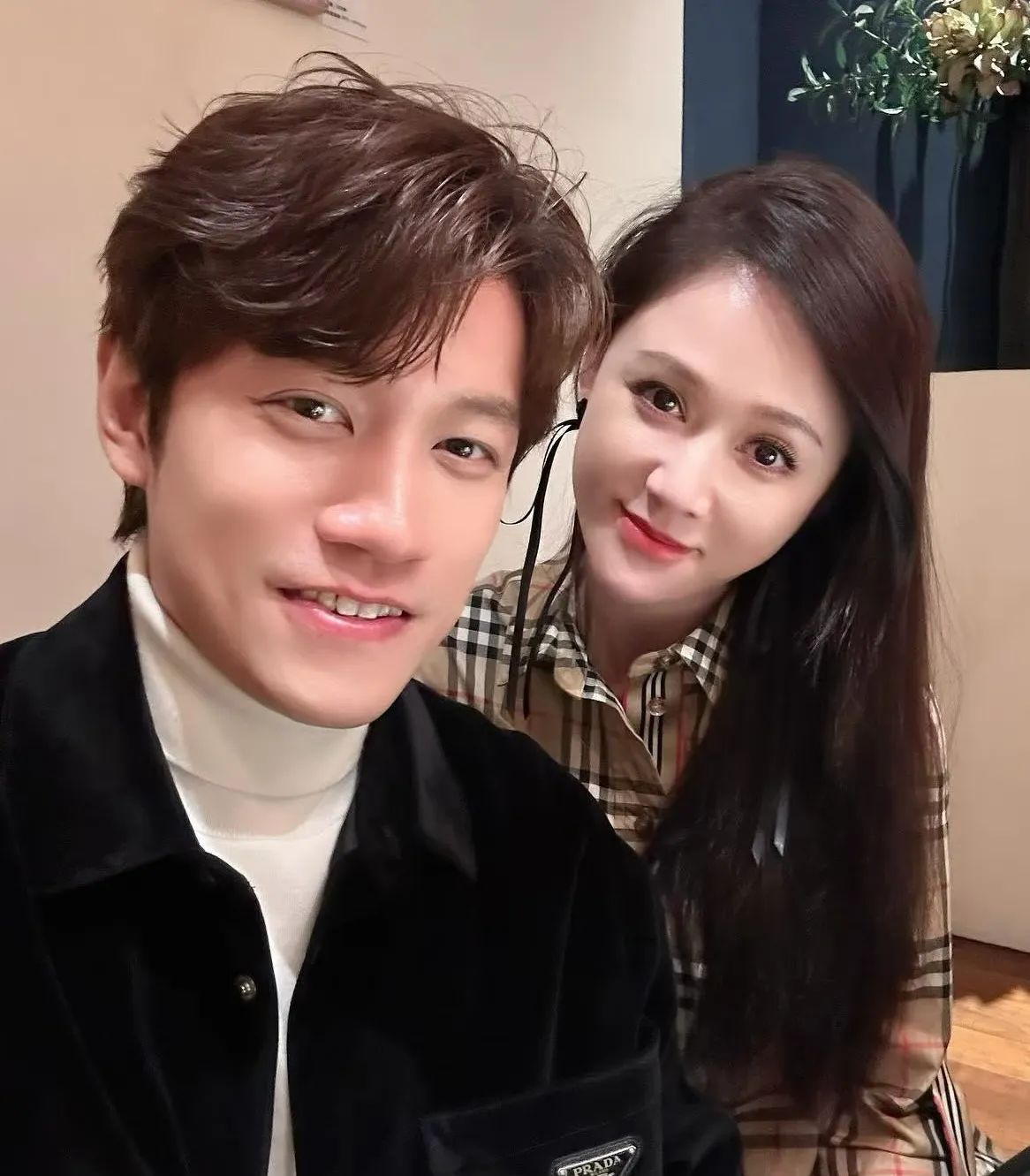 陈乔恩两三年前才结的婚,算起来婚龄短得跟刚谈恋爱似的