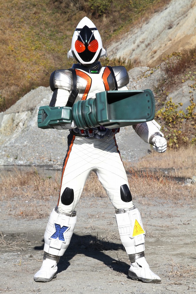 假面骑士fourze# :铲斗组件写真 可以用来挖掘地面,连瓷砖的可以轻易