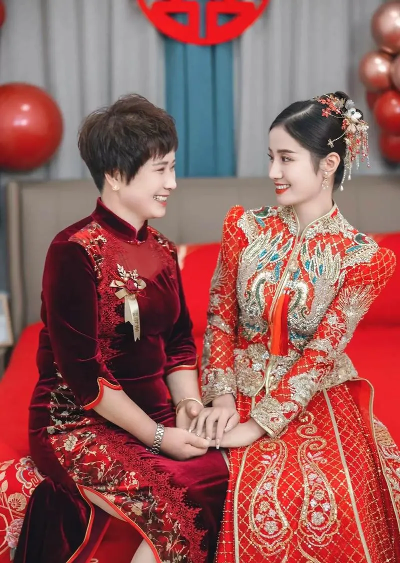 有男孩的想抱孙子,有女孩的父母想抱外孙30岁大女儿和周佳华结婚啦