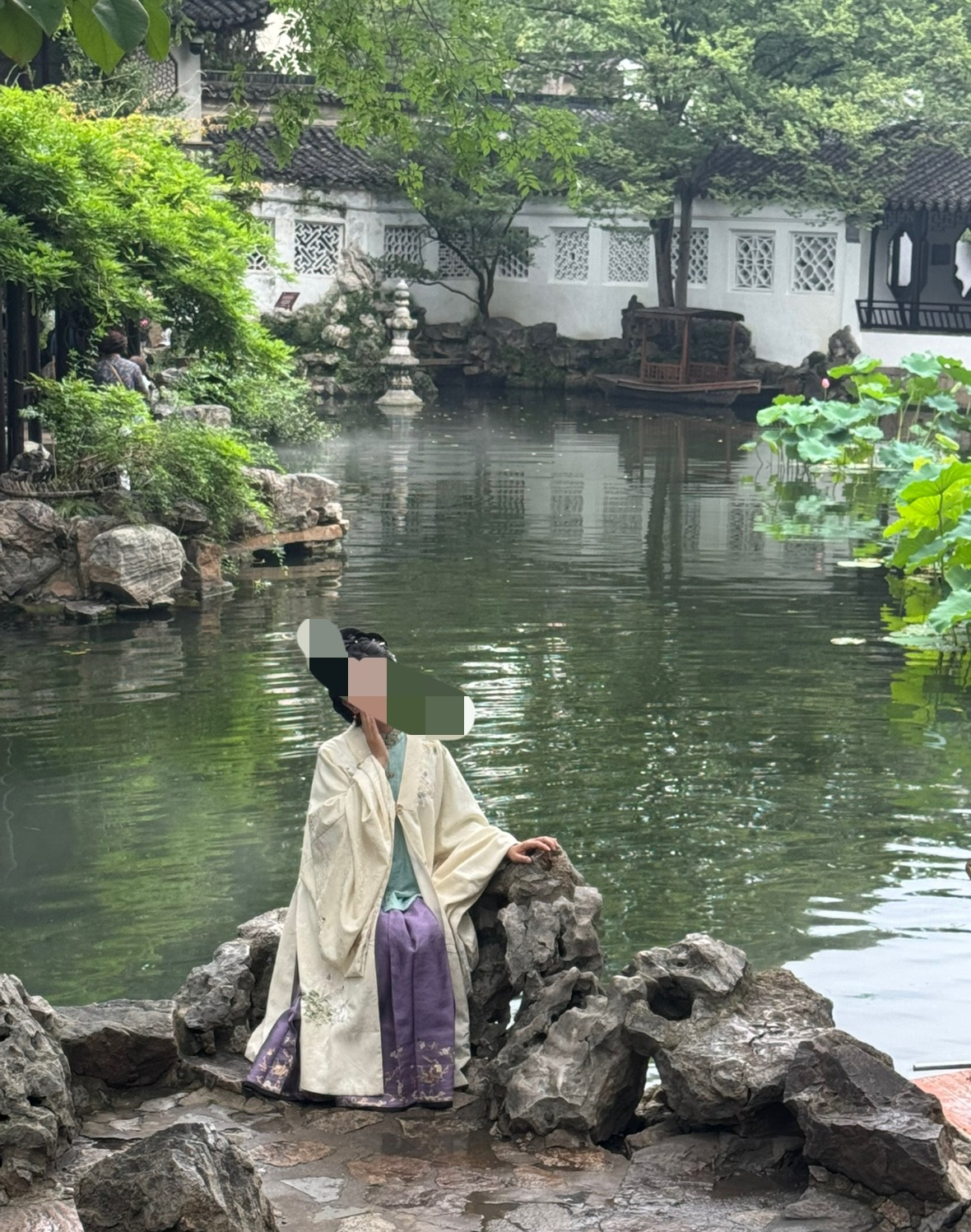 啥意思啊?这幸福来的是不太突然了!