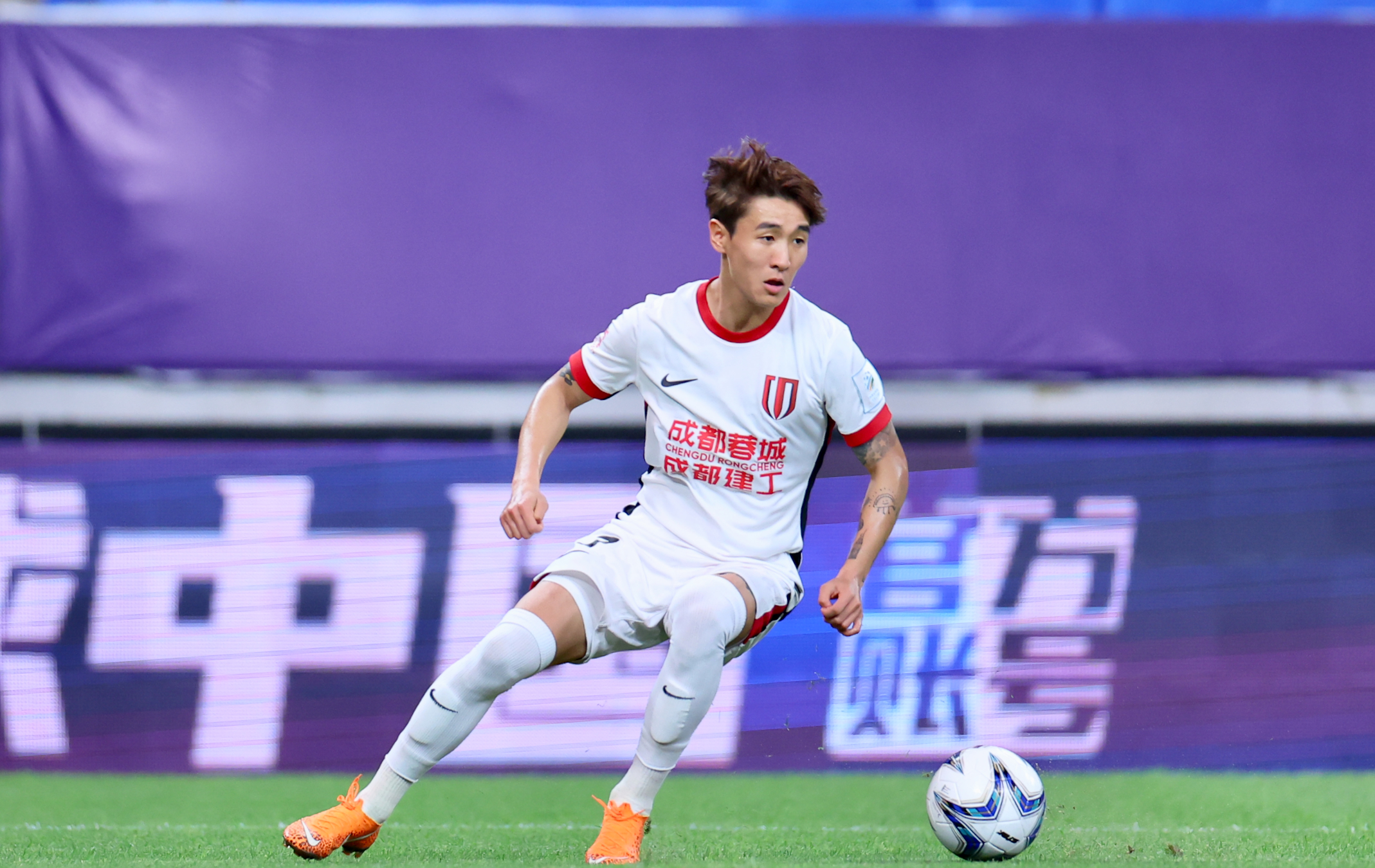 包含徐正源：击败国安意义重大蓉城主场胜出的词条