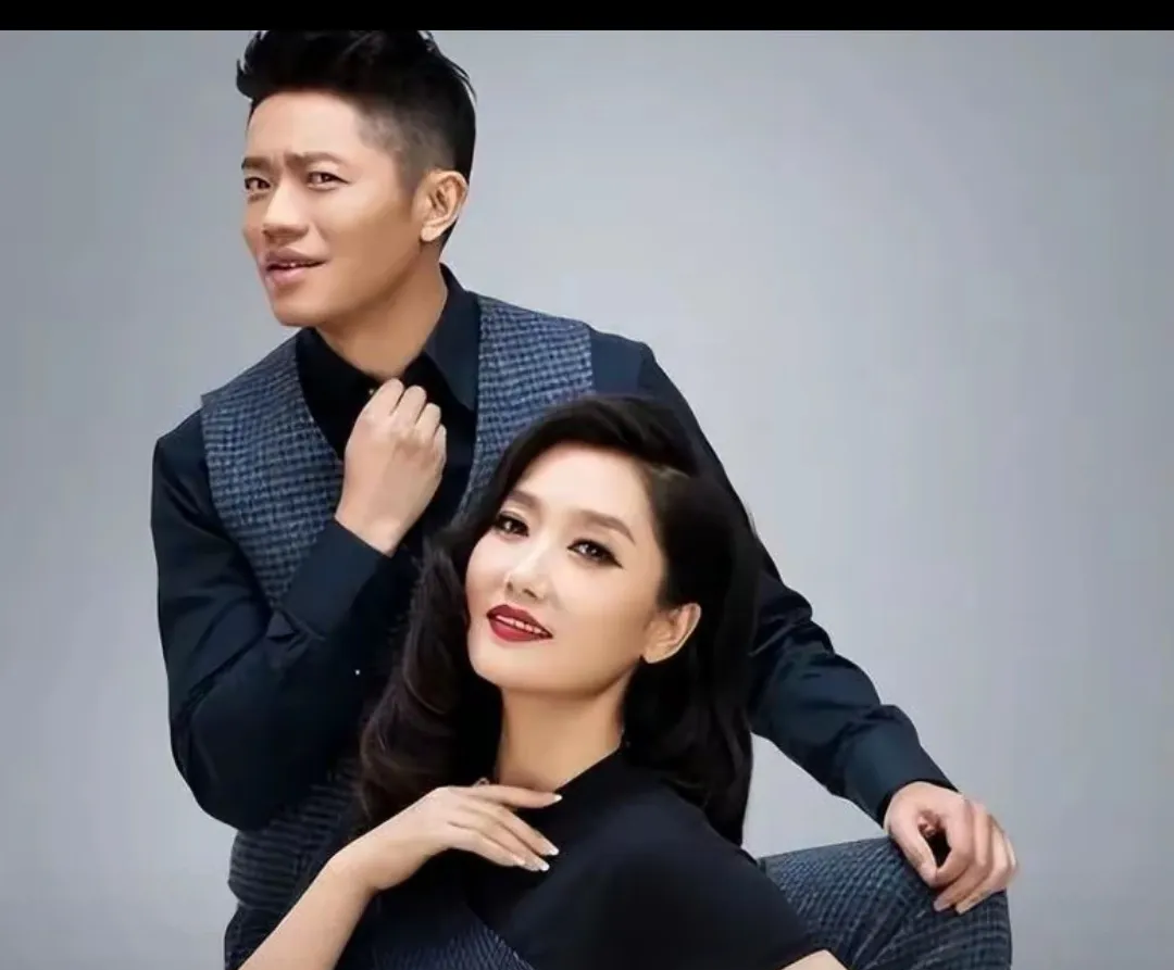 世界上只有华人的体毛和毛发进化完成了,昨天从加拿大